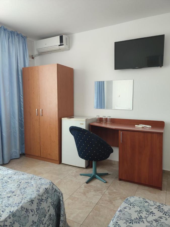 Veda Guest House ポモリエ エクステリア 写真
