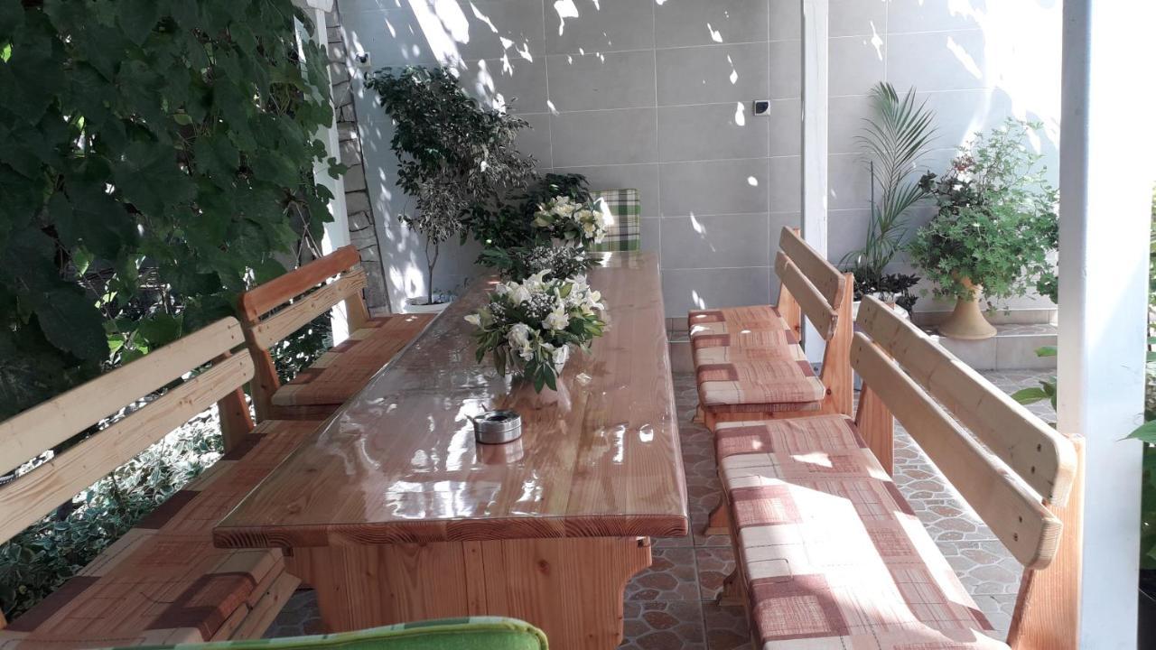 Veda Guest House ポモリエ エクステリア 写真