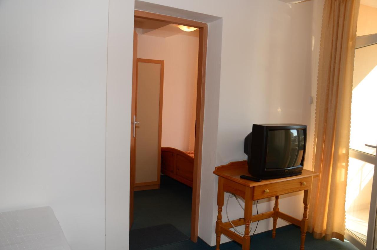 Veda Guest House ポモリエ エクステリア 写真